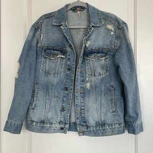 Free People Studded Oversized Trucker Denim Jean Jacket XS Distressed EUC